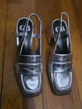 Gianni Bini Metallic Silver Slingback Loafers